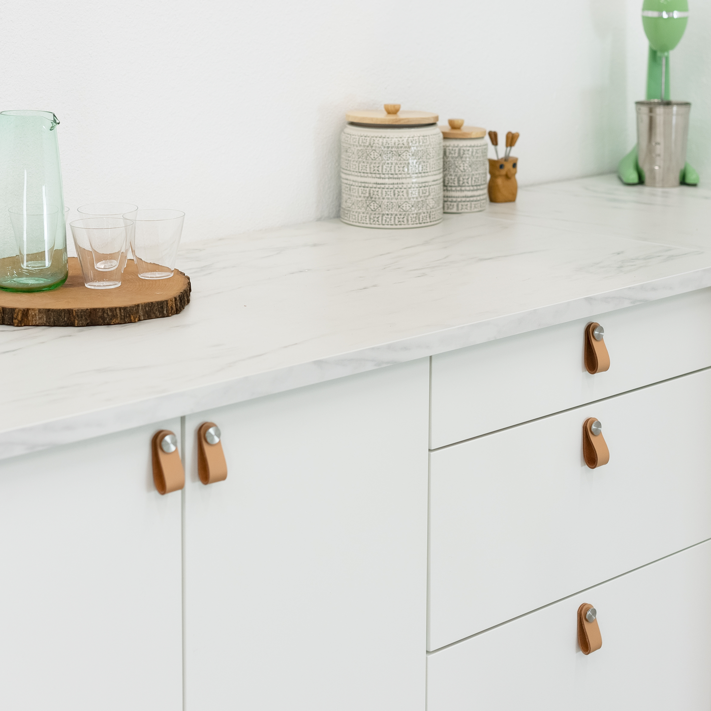 White Slab Corner Cabinet Door for Sektion