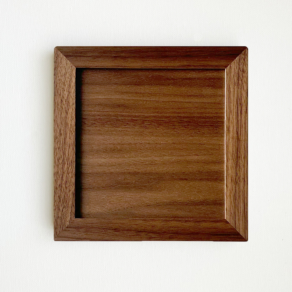 6.5" x 6.5" Walnut Outline Sample